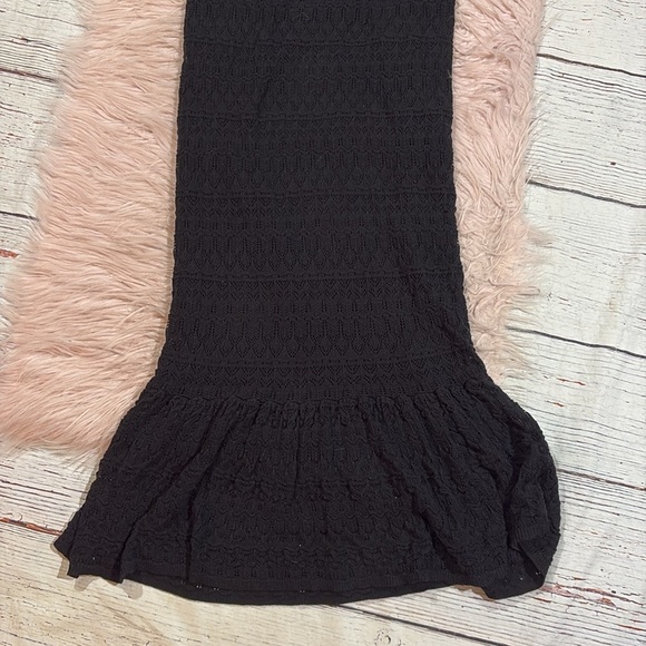 House of Harlow Black Square Neck Crochet Midi Skirt Set - Picture 7 of 11